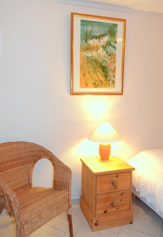 Domaine De La Mesange Bed & Breakfast Le Mesnil-Durand Exterior photo